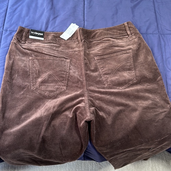 Lane Bryant brown corduroy pants, size 24 tall - Picture 6 of 6